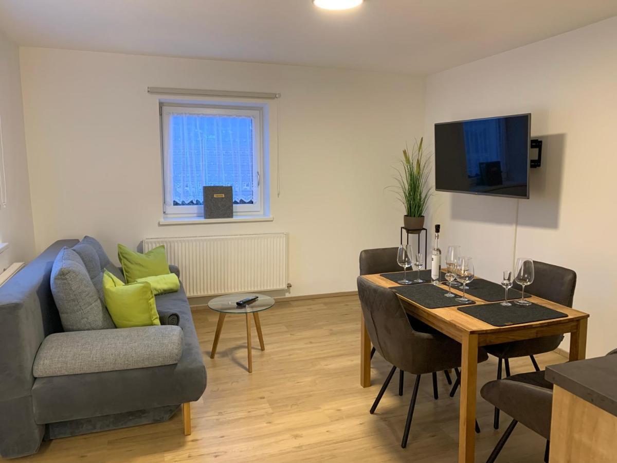 Schusterbrand Apartment *